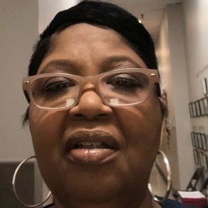 Meet your Posher, Katrina